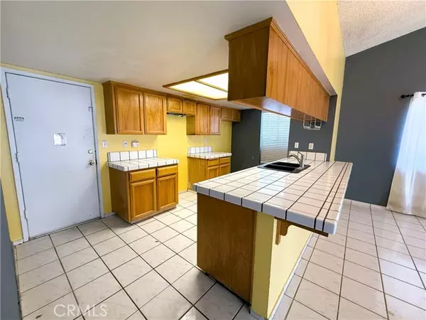 Arvin, CA 93203,1708 Payne DR