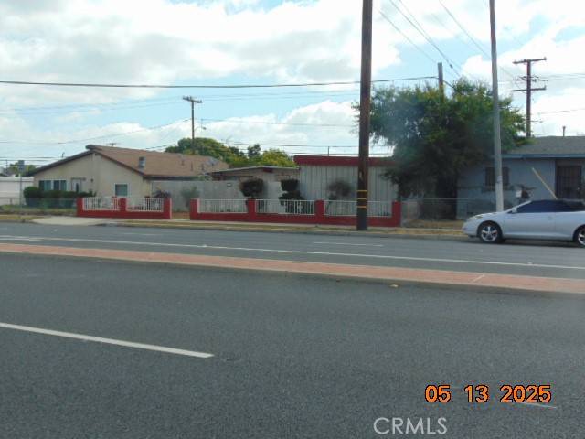 Lakewood, CA 90715,20534 Pioneer BLD