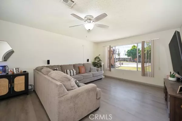 Brawley, CA 92227,1107 B ST