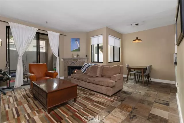 Huntington Beach, CA 92647,17661 Sergio CIR CI103