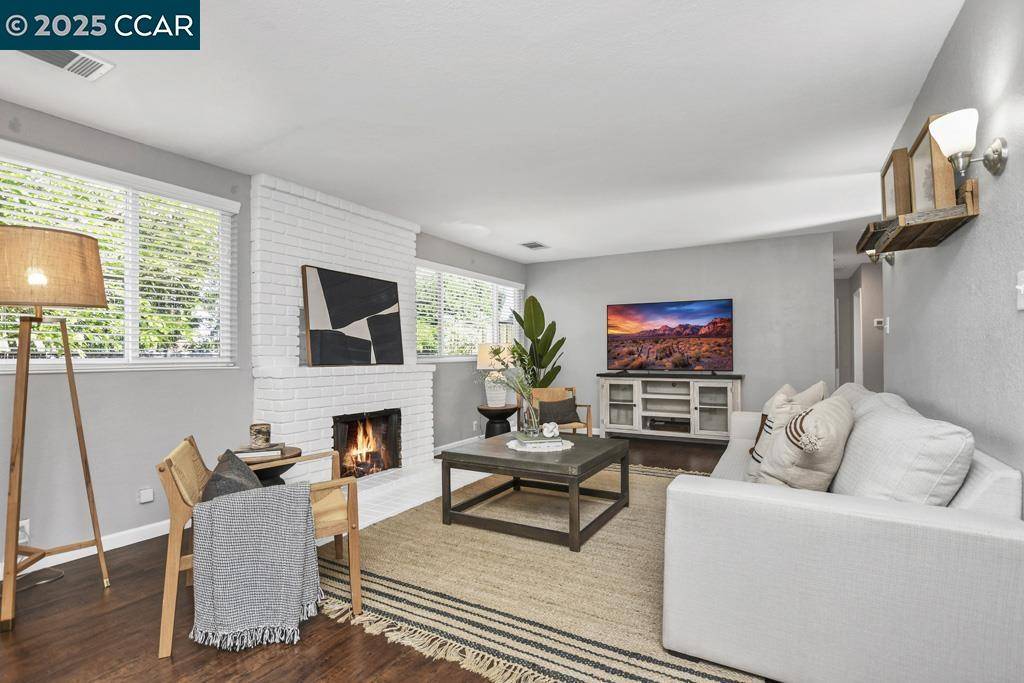 Concord, CA 94519,3117 Meadowbrook Dr