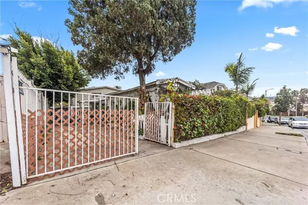 Los Angeles, CA 90016,2424 West BLD