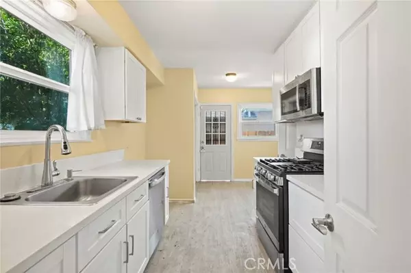 North Hollywood, CA 91605,7057 Babcock AVE