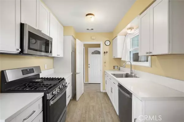 North Hollywood, CA 91605,7057 Babcock AVE