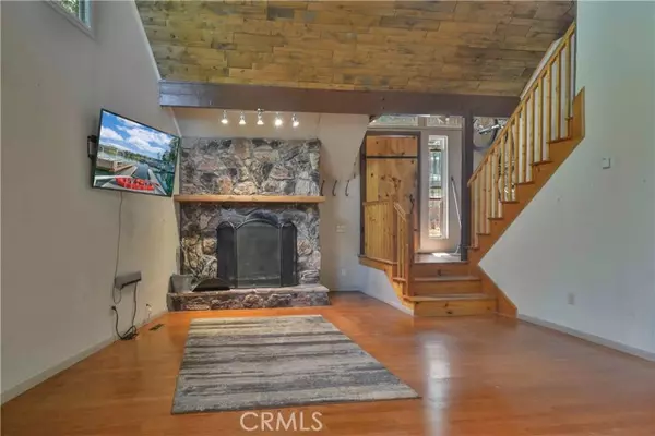 Lake Arrowhead, CA 92391,26356 Forest LN