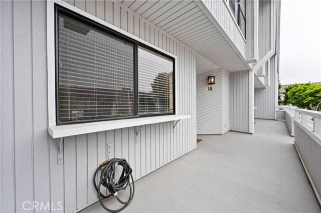 Newport Beach, CA 92663,18 Barlovento CT