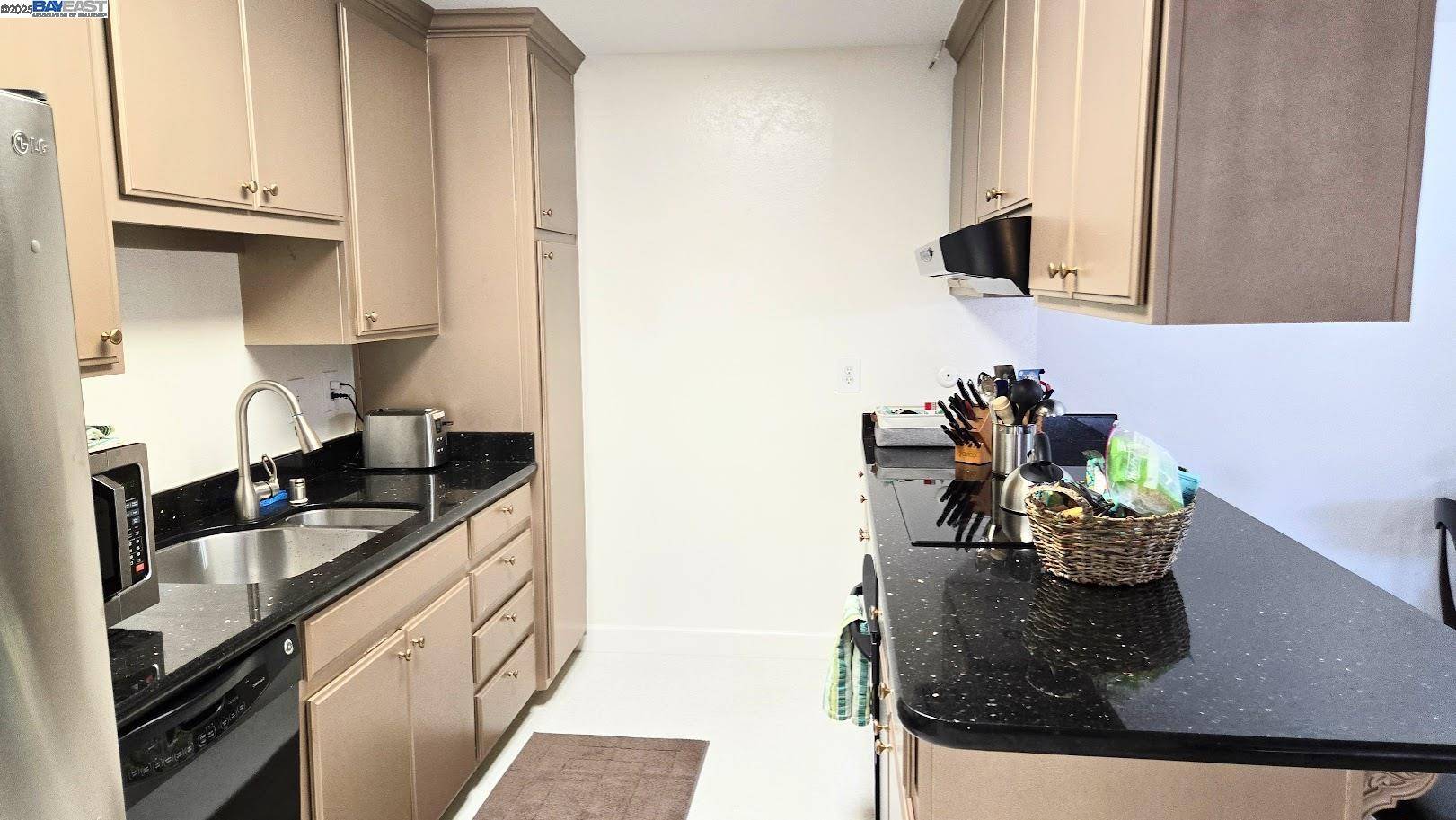 Walnut Creek, CA 94595,1932 Ptarmigan Dr 1
