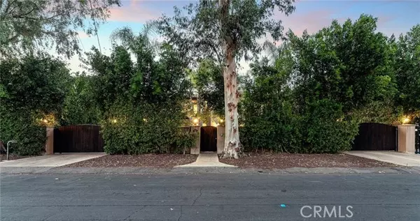 Woodland Hills, CA 91367,23115 Erwin ST