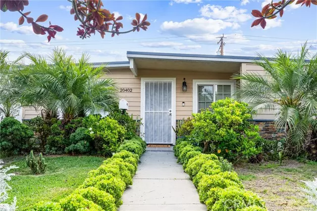 Lakewood, CA 90715,20402 Pioneer BLD