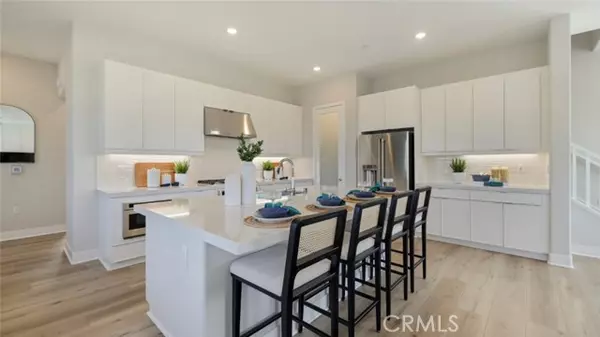 66 Dudley, Irvine, CA 92618