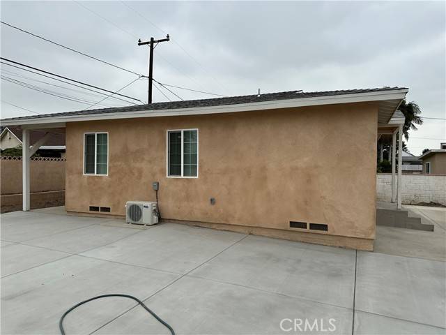 Downey, CA 90240,9517 Stoakes AVE A