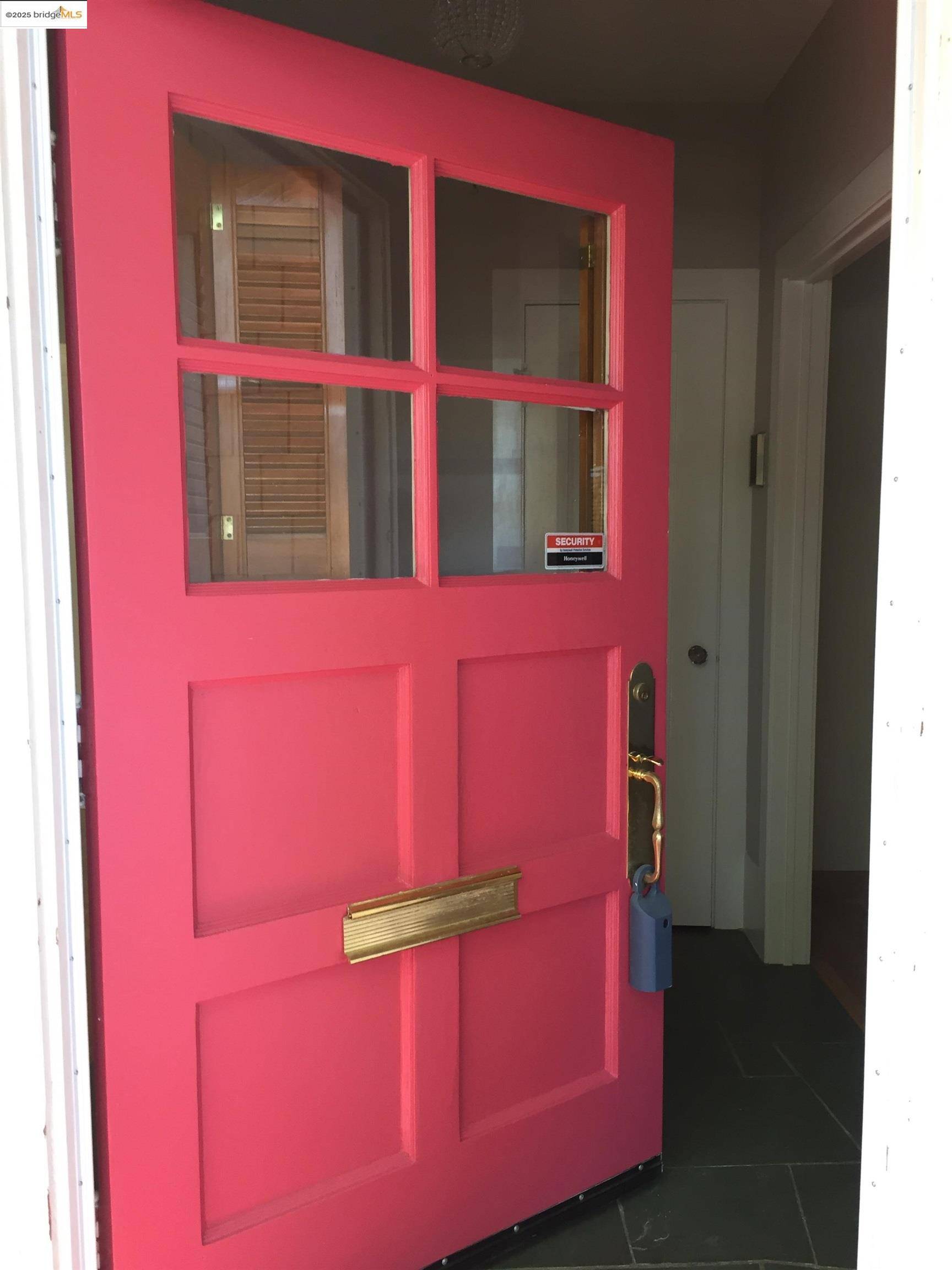 Piedmont, CA 94611,1137 Oakland AVE