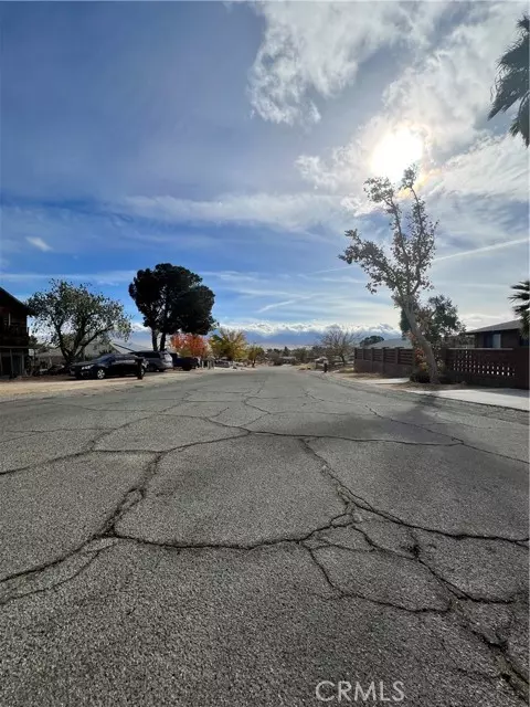 Palmdale, CA 93591,0 Manato ST