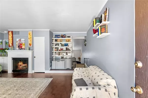 Encino, CA 91316,5463 Newcastle AVE 8