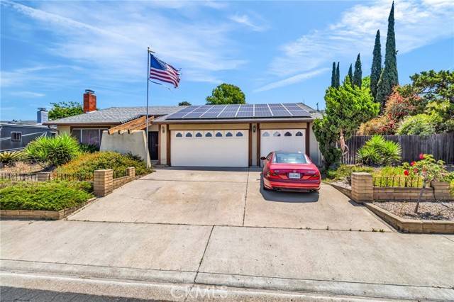 1035 Ellen LN, El Cajon, CA 92019