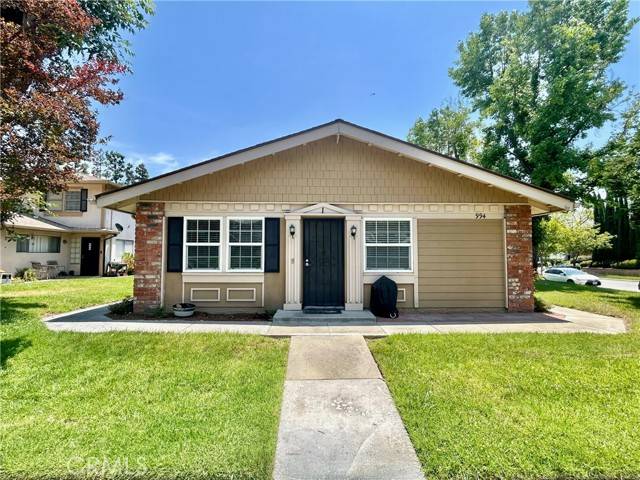 994 W Calle De Cielo 1, Azusa, CA 91702