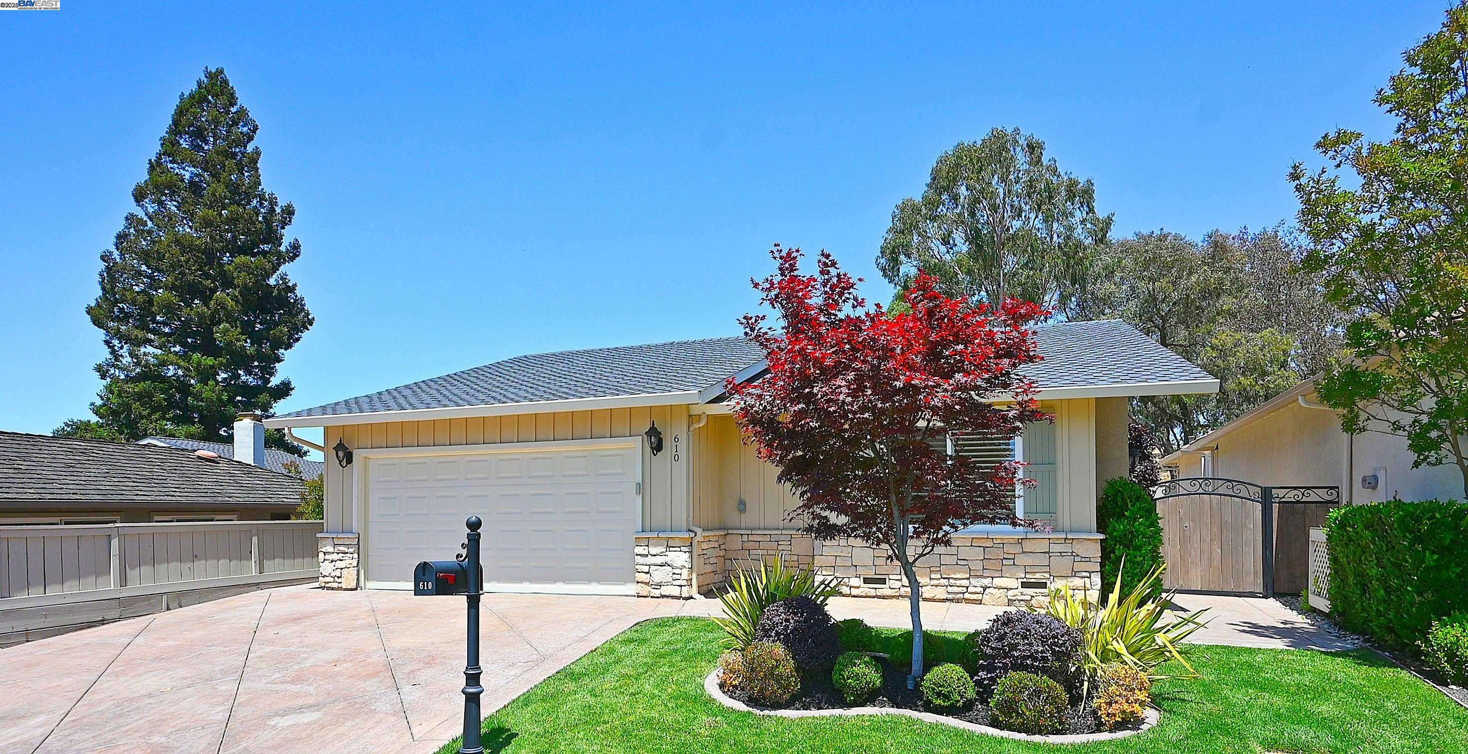 610 Los Robles CT, Danville, CA 94526