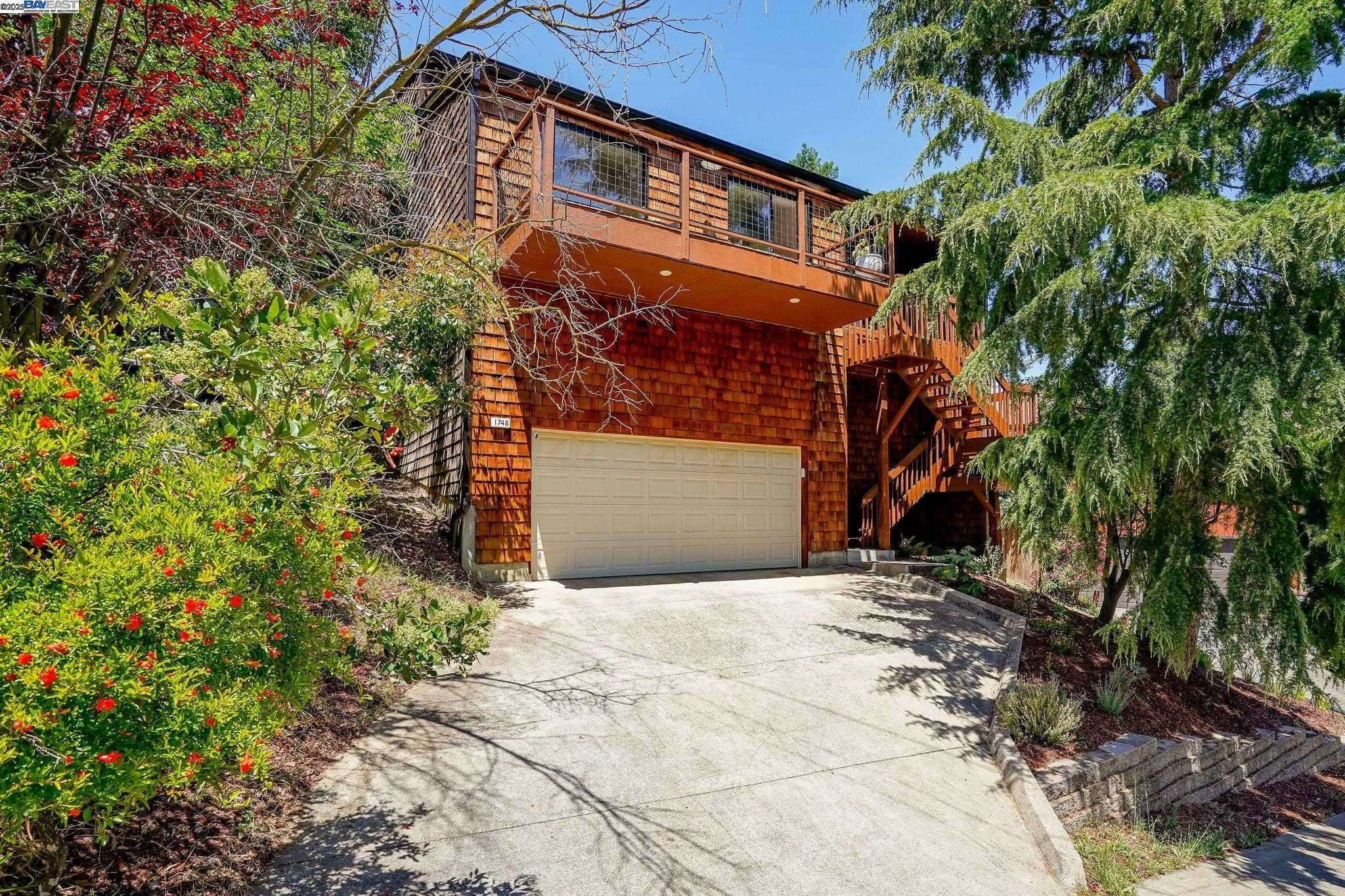 1748 Duncan Dr, Martinez, CA 94553