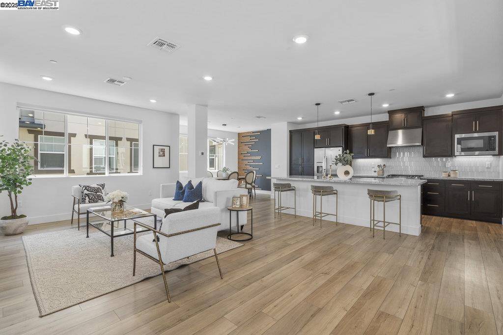 8918 Rudder WAY, Newark, CA 94560