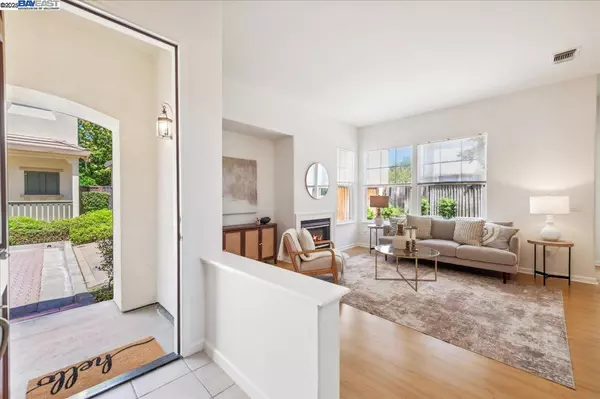Pleasanton, CA 94588,5129 Rappolla Ct