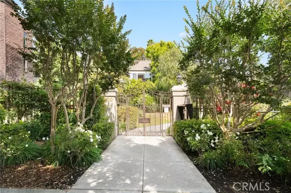 West Hollywood, CA 90069,950 N Kings RD 160