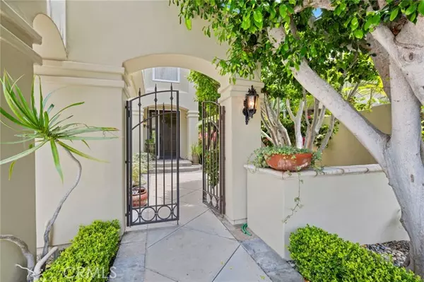 Huntington Beach, CA 92648,6531 Morningside DR