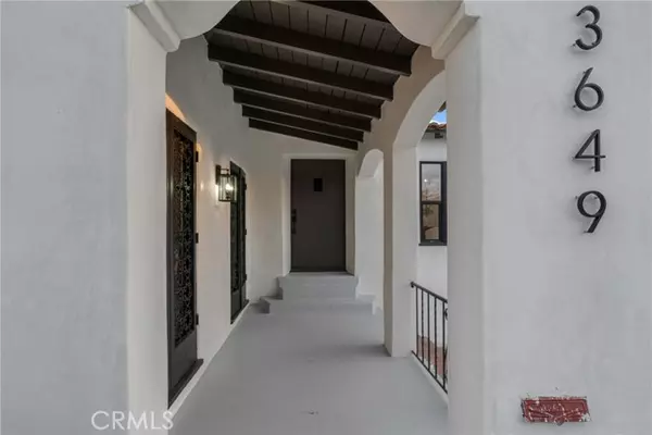 View Park, CA 90008,3649 Mount Vernon DR