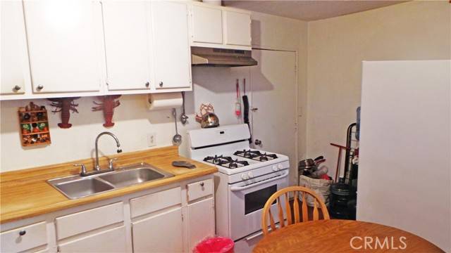 Pacoima, CA 91331,13912 Daventry ST