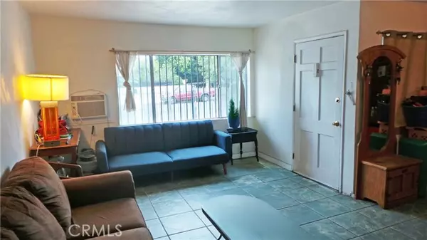 Pacoima, CA 91331,13912 Daventry ST