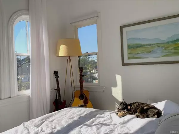 Los Angeles, CA 90026,3201 Hamilton WAY