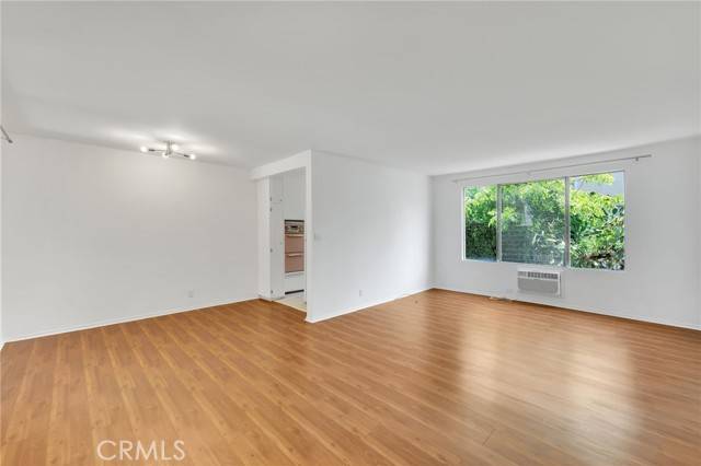 West Hollywood, CA 90046,1234 N Laurel AVE 9A