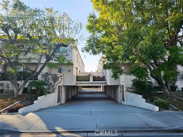 Lakewood, CA 90715,21409 Bloomfield AVE C