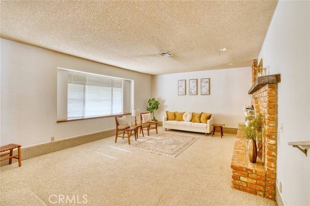 Lancaster, CA 93536,43320 41st ST