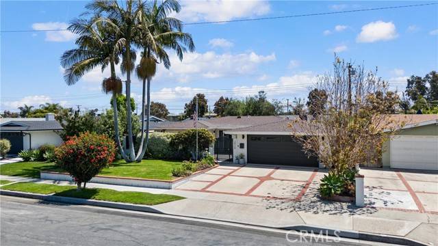 Costa Mesa, CA 92626,2924 Royal Palm DR