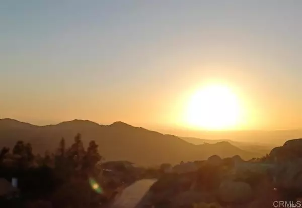 Escondido, CA 92026,W Meadow Glen WAY