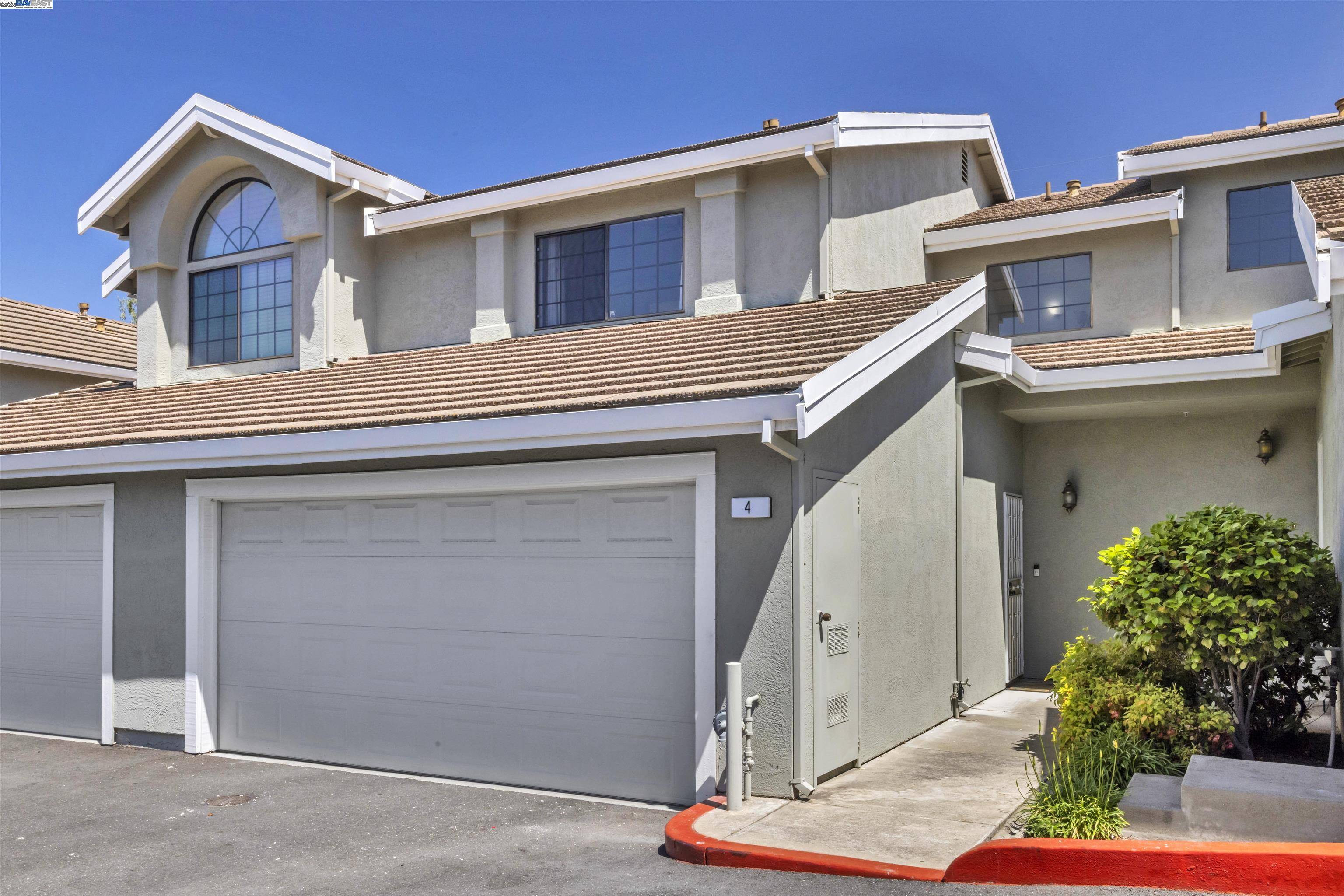 20340 Forest Ave 4, Castro Valley, CA 94546