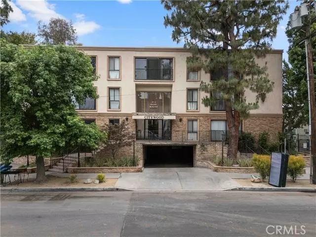 15344 Weddington ST 304, Sherman Oaks, CA 91411