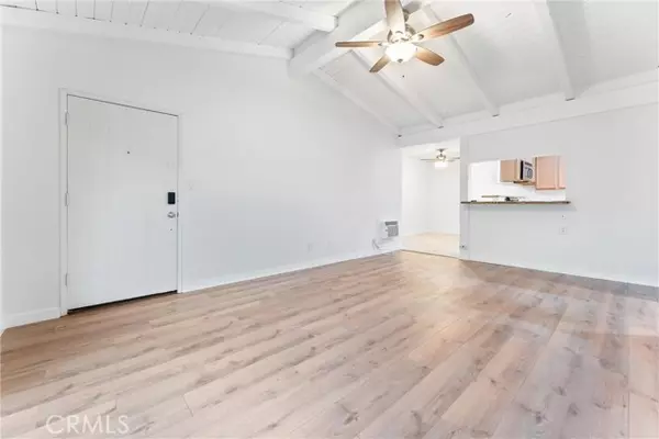 Santa Ana, CA 92701,1345 Cabrillo Park DR L16