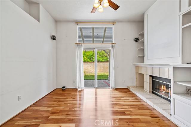 Valencia, CA 91354,27390 Parklane WAY
