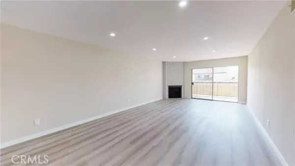 333 Burchett ST 203,  Glendale,  CA 91203
