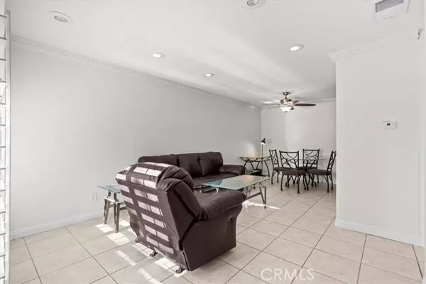 Palm Springs, CA 92262,2801 N Los Felices CIR 209