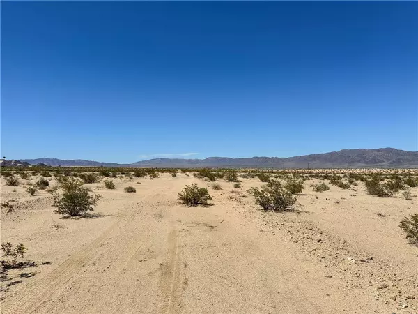 Twentynine Palms, CA 92277,11 Cadiz DR