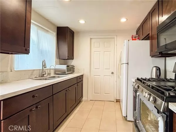 Santa Ana, CA 92704,12062 W Edinger AVE 46