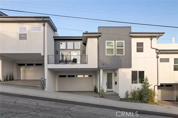 Redondo Beach, CA 90278,1802 Blossom LN