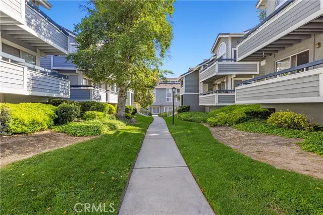 26966 Flo LN 318, Canyon Country, CA 91351