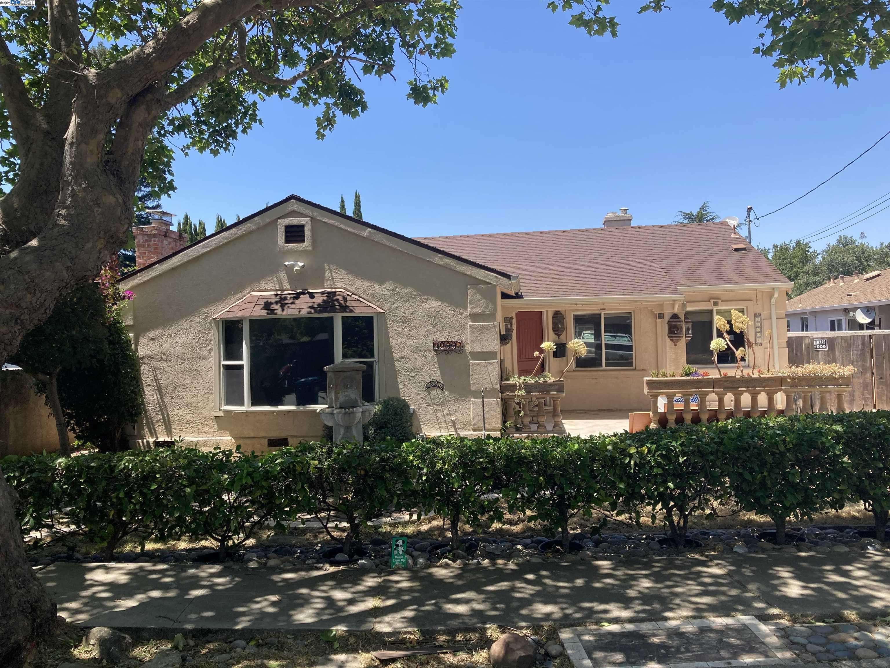 22007 Orange Ave, Castro Valley, CA 94546