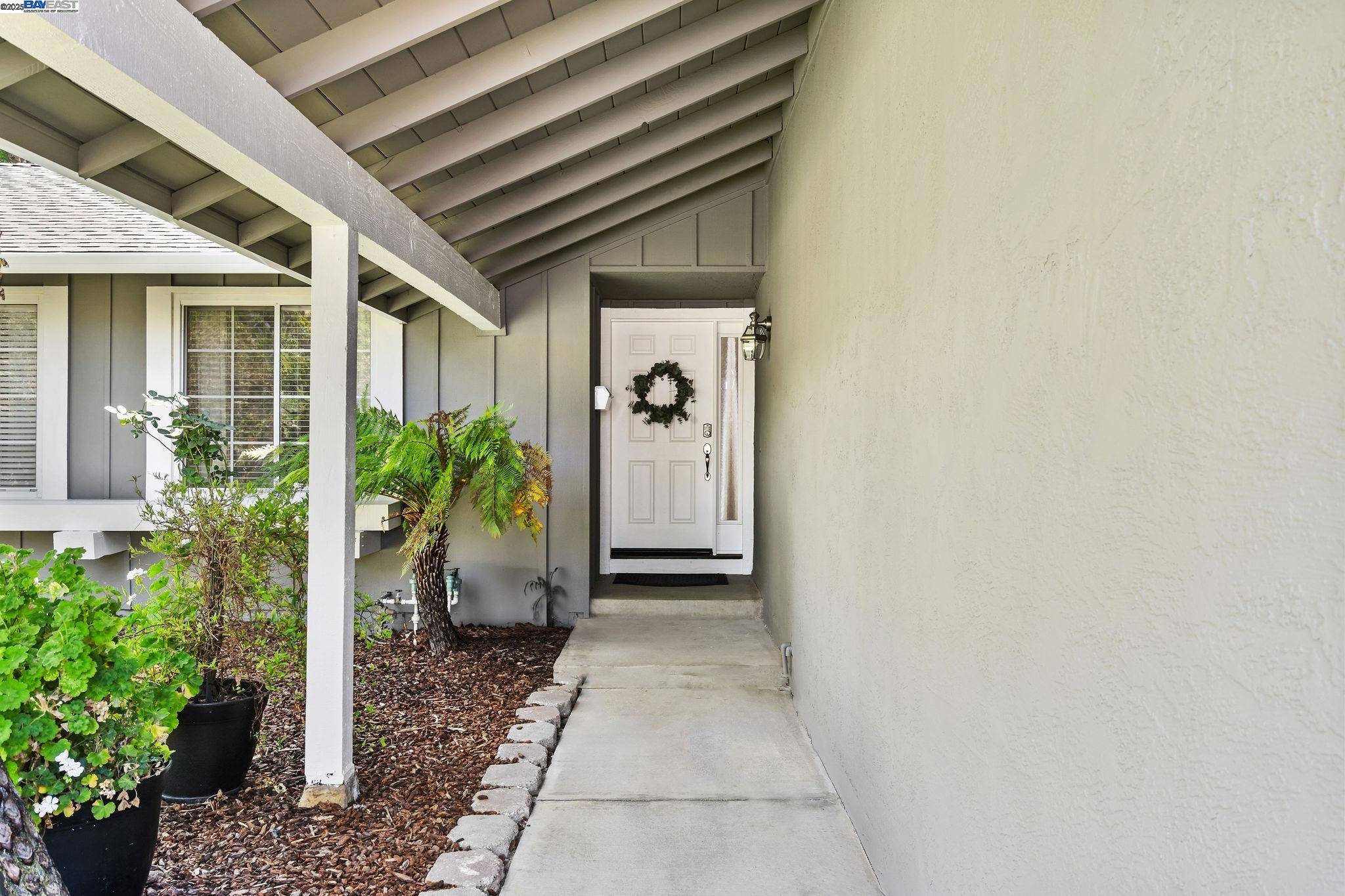 Pleasanton, CA 94566,1001 Crellin Rd