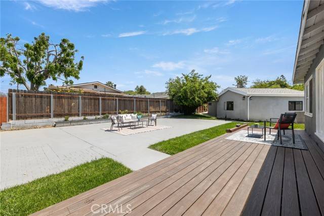 Granada Hills, CA 91344,11012 Montgomery AVE