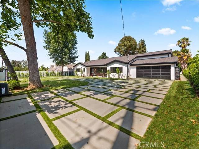 Woodland Hills, CA 91367,5702 Lubao AVE