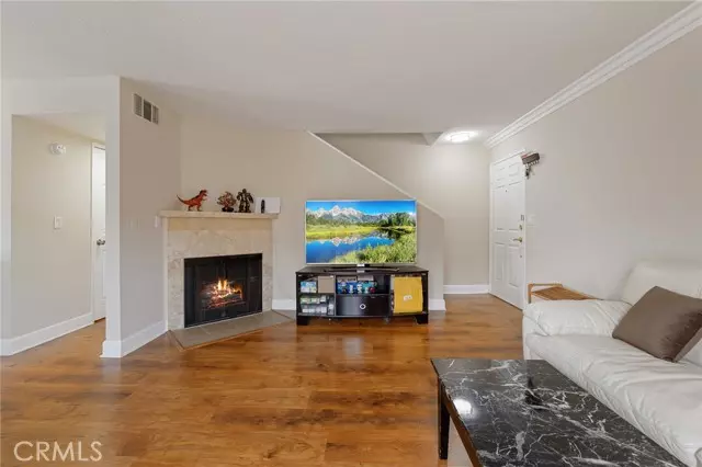 Van Nuys, CA 91406,7045 Woodley AVE 120